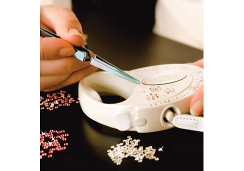 flexi Glam Splash Mystiс М tape 5 m, for dogs up to 25 kg / Рулетка флекси с Синими кристаллами Swarovski для собак весом до 25 кг, лента 5 м flexi Glam Splash Mystiс М tape 5 m, for dogs up to 25 kg / Рулетка флекси с Синими кристаллами Swarovski для собак весом до 25 кг, лента 5 м