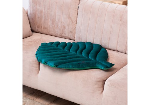 Mr.Kranch / Лежанка Мистер Кранч для животных Листочек двусторонняя с имитацией кожи Зеленая