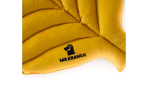 Mr.Kranch / Лежанка Мистер Кранч для животных Листочек двусторонняя с имитацией кожи Охра