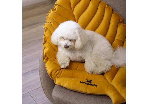 Mr.Kranch / Лежанка Мистер Кранч для животных Листочек двусторонняя с имитацией кожи Охра